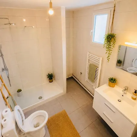 Quartier Saint Michel Odeon Elegant Deux Pieces Equipe Apartamento Paris